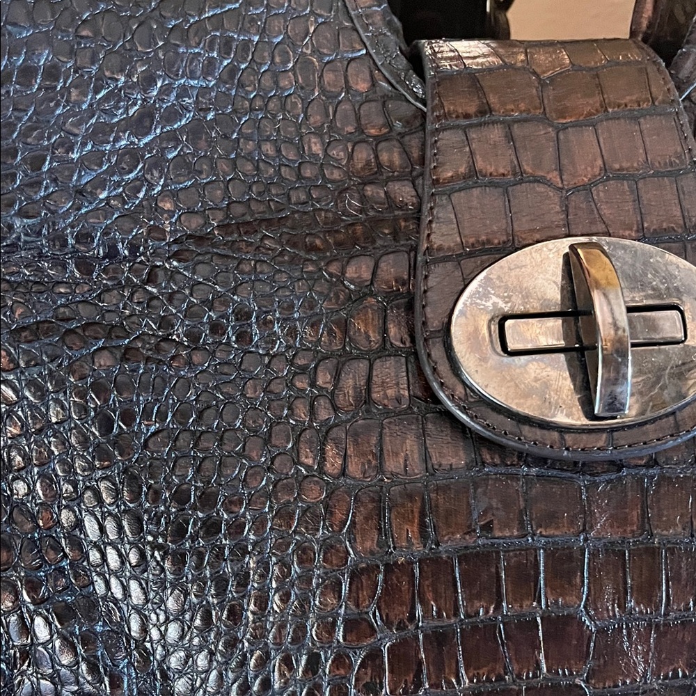 Vintage Stuart Weitzman Brown and Black Leather Satchel. - Picture 6 of 8
